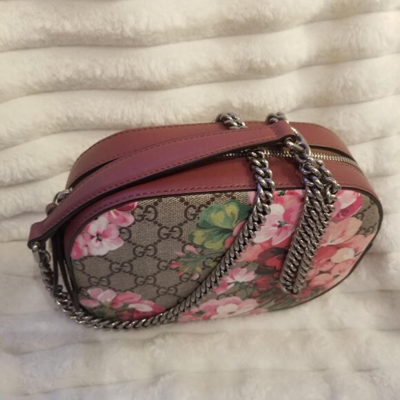Gucci GG Blooms Supreme Canvas Shoulder Bag in Multi/dry Rose - Picture 10 of 15